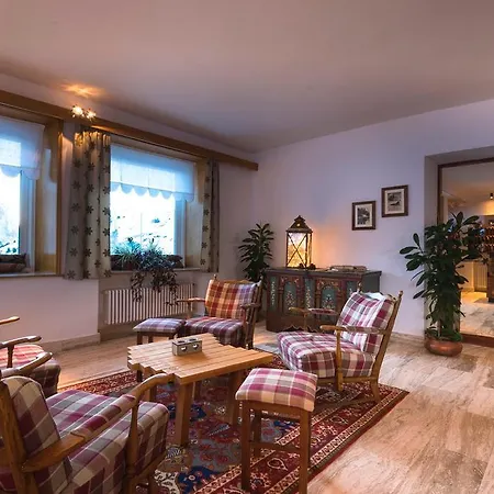 Hotel Cir 3*