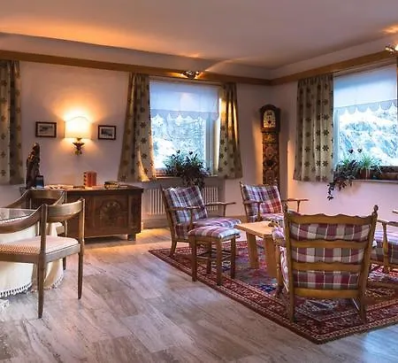 Cir Hotel 3*